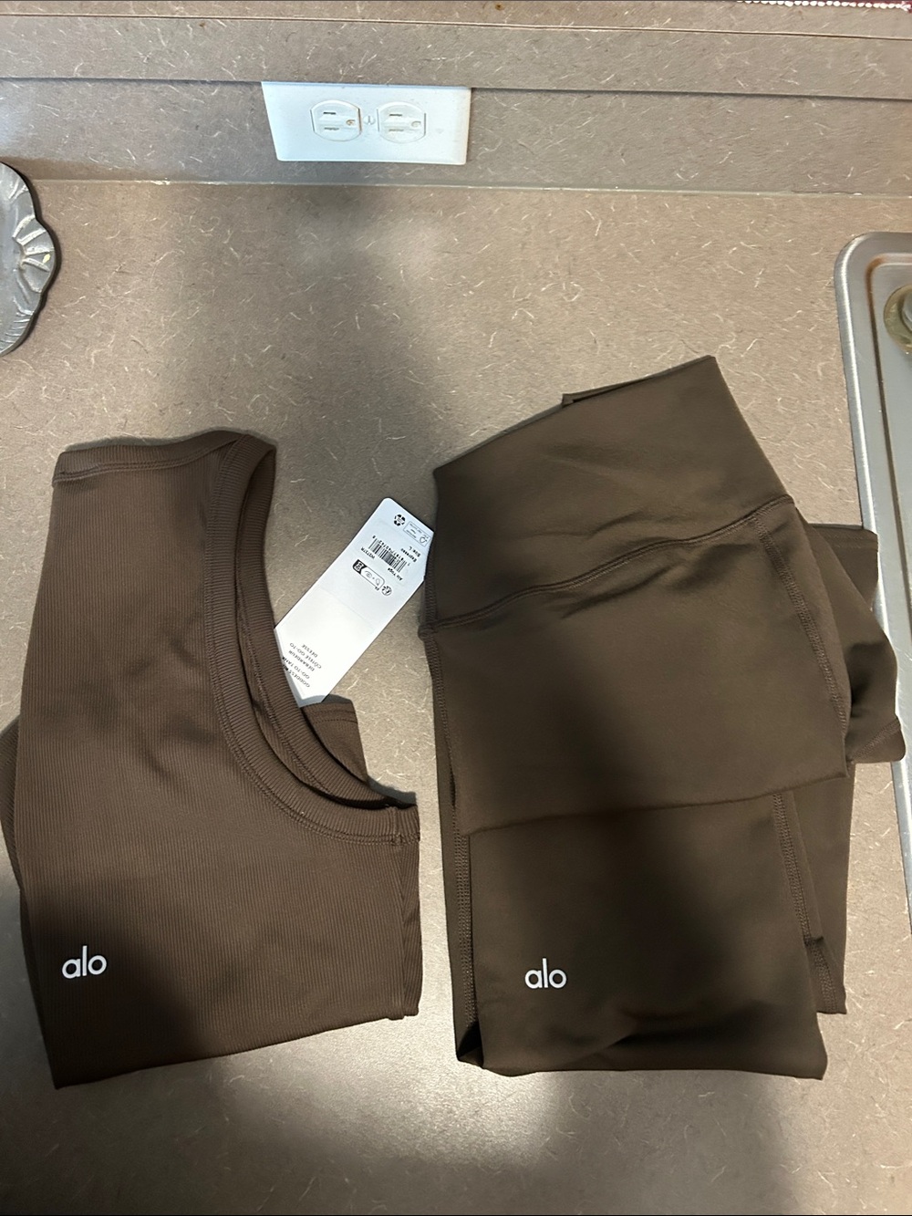 ALO Yoga Brown Ribbed Active Leggings Set!